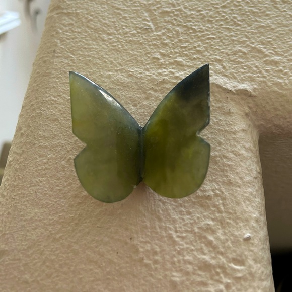 Idocrase 3D Crystal Butterfly - Picture 1 of 2